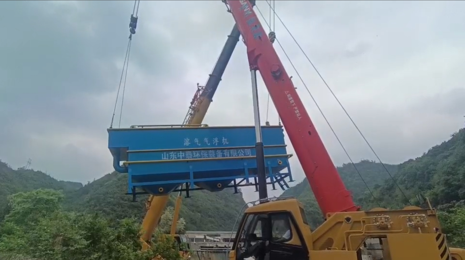氣浮機(jī)，高效氣浮機(jī)，溶氣氣浮機(jī)，氣浮機(jī)安裝現(xiàn)場(chǎng)